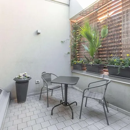 Chic & Modern With Terrace Apartmán *