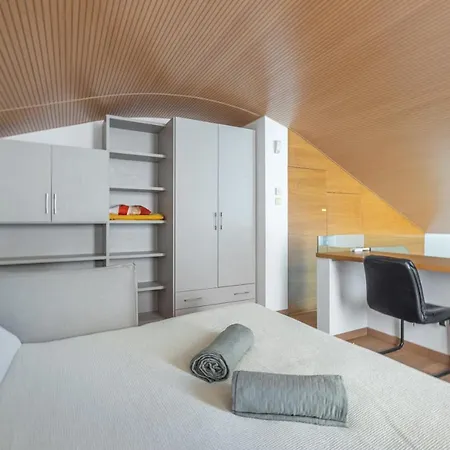 Chic & Modern With Terrace Lägenhet